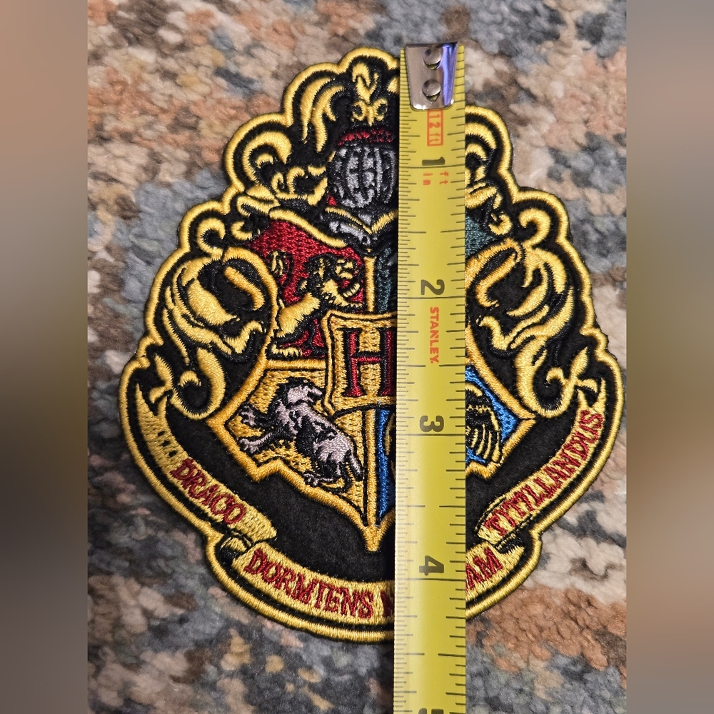 Harry Potter Multicolor Embroidered Patch Hogwarts Houses - Picture 2 of 3
